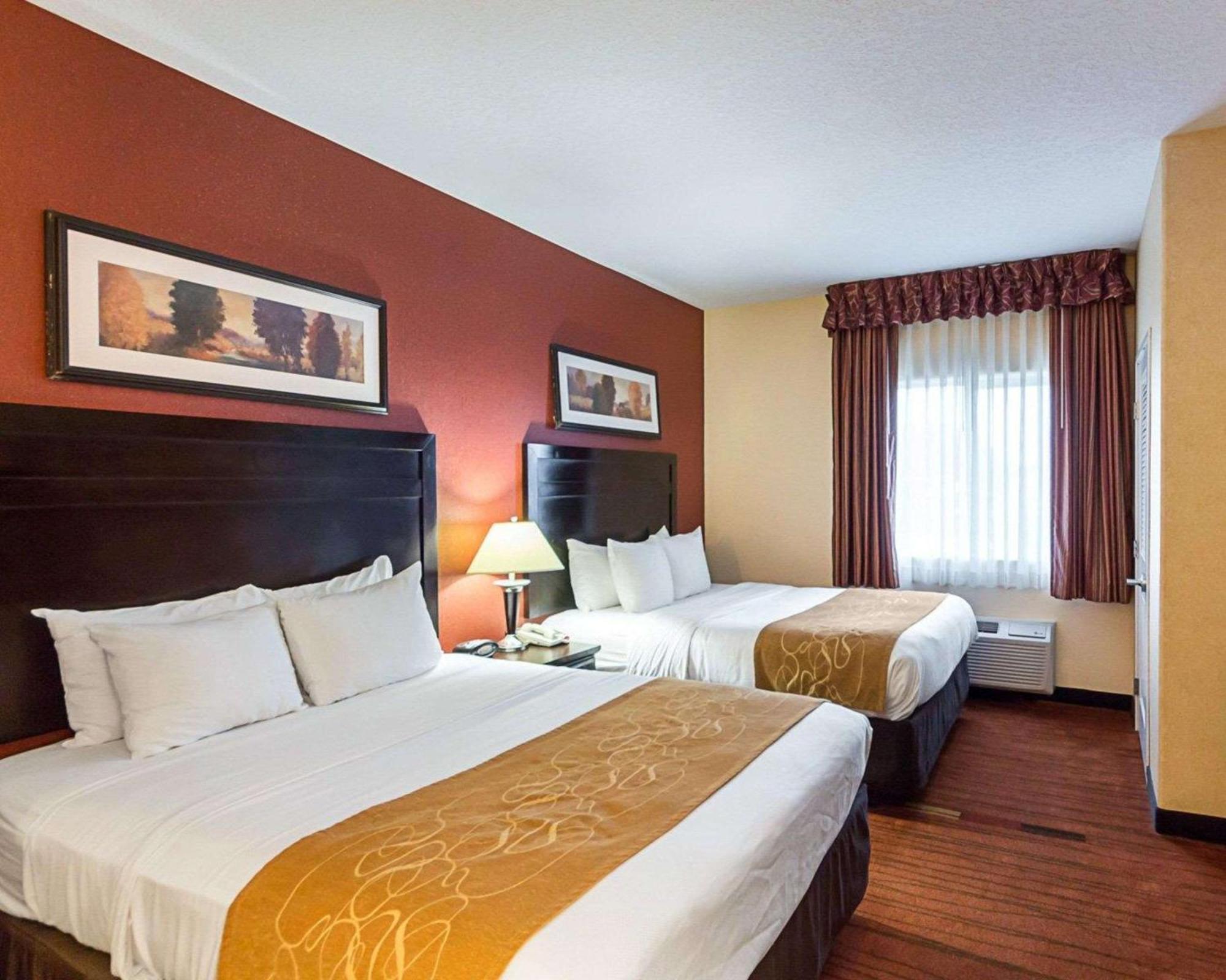 Comfort Suites Airport Wichita Esterno foto
